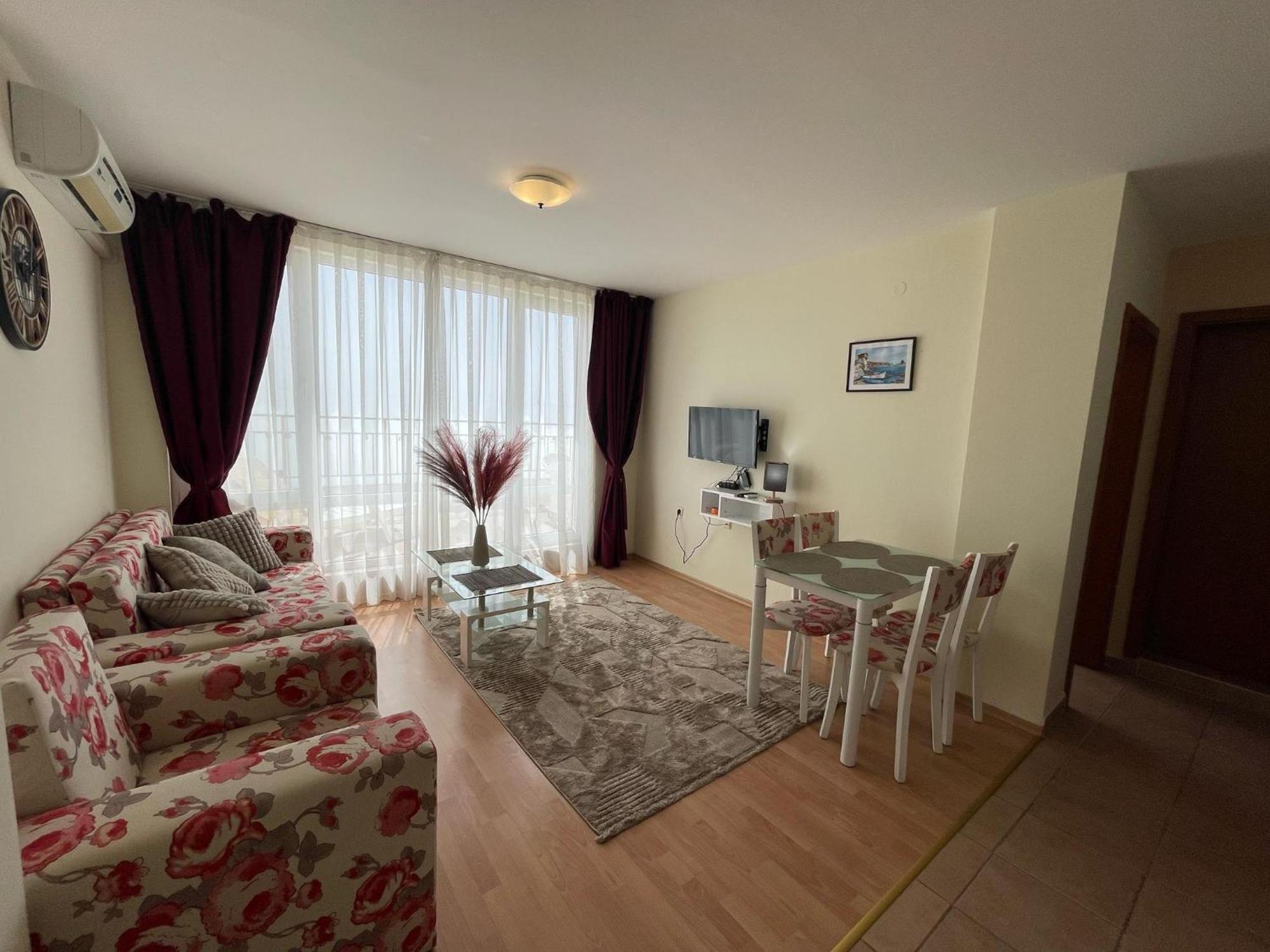 Grand Resort - Imperial Crown Fort Club - Prestige Apartments Elenite Habitación foto